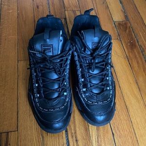 Woman Black Fila’s